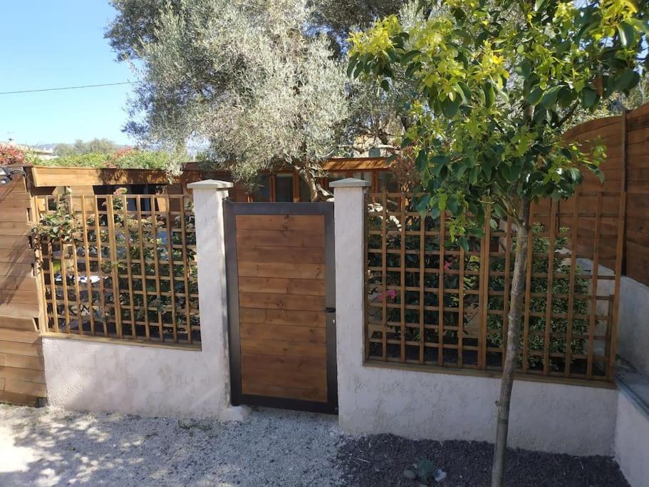 Studio Jacuzzi Prive A 8 Min A Pied De La Plage Apartment La Ciotat Exterior foto