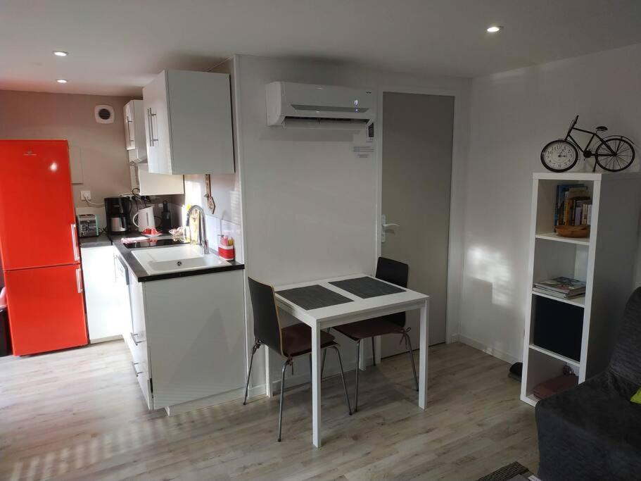 Studio Jacuzzi Prive A 8 Min A Pied De La Plage Apartment La Ciotat Exterior foto
