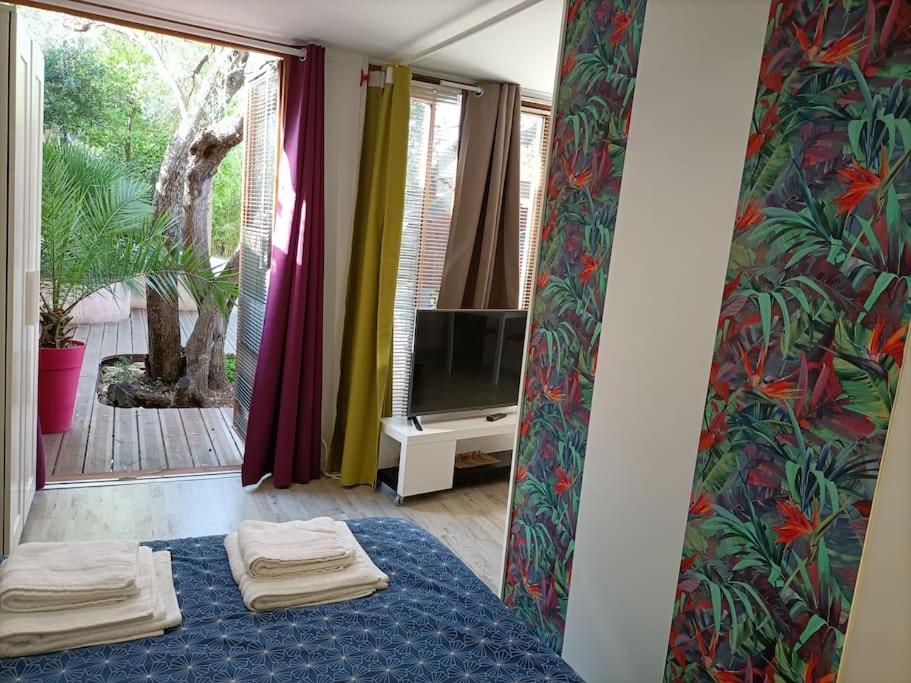Studio Jacuzzi Prive A 8 Min A Pied De La Plage Apartment La Ciotat Exterior foto