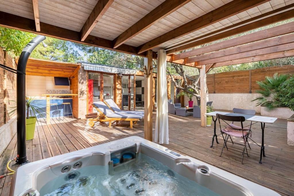 Studio Jacuzzi Prive A 8 Min A Pied De La Plage Apartment La Ciotat Exterior foto